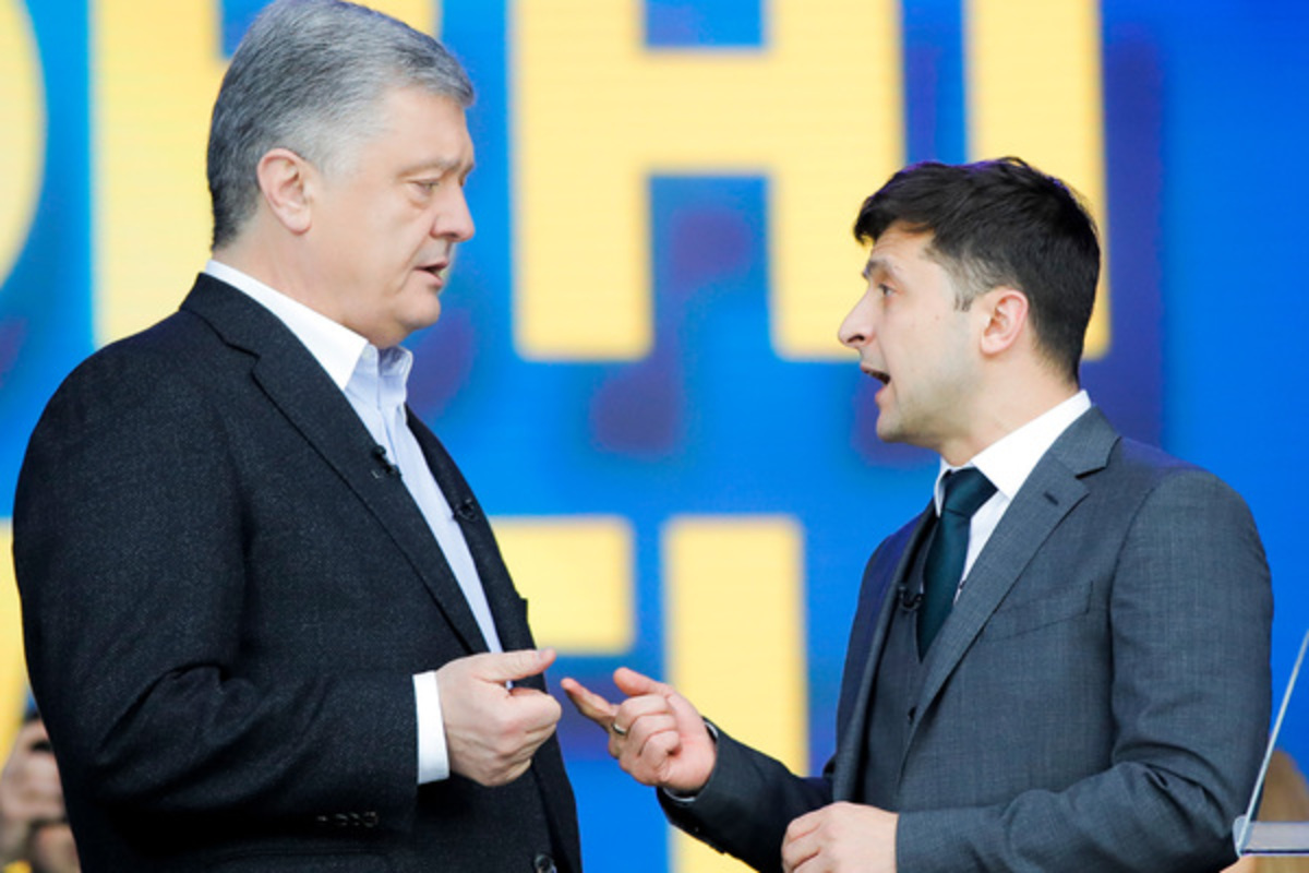Центр Разумкова: разрыв между Зеленским и Порошенко менее 2%