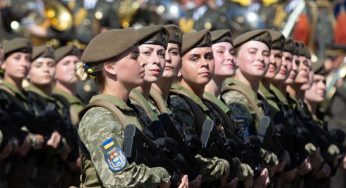 Украинские женщины могут добровольно вставать на воинский учет