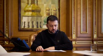 "Передавши актуальні оборонні потреби": Зеленський поговоривши з прем'єром Греції